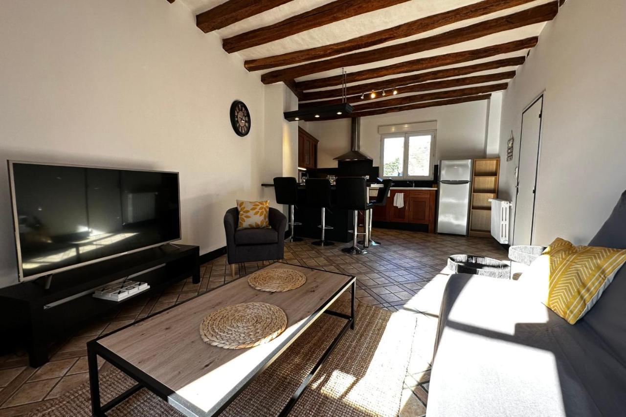 Charming Apartment Close To The Center Of Blere Extérieur photo